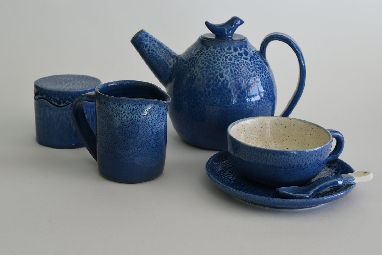 Servizio da tè in ceramica smaltata blu