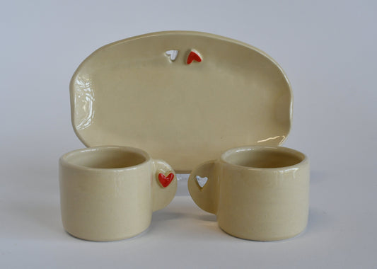 Coppia di tazzine da caffè con cuoricini