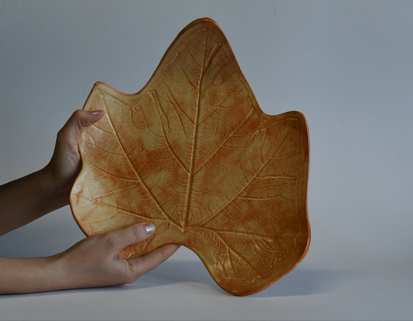Piatto da portata in ceramica smaltata, colore autunno