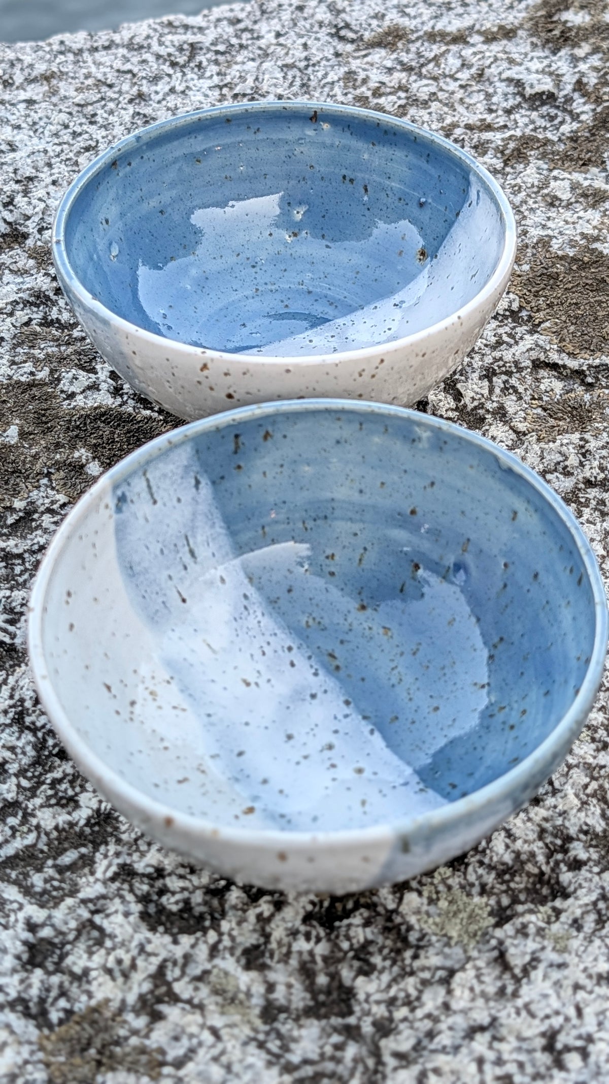 Coppia di ciotole colazione in gres smaltato celeste e bianco